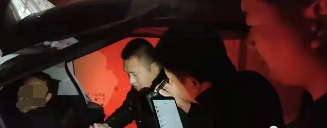 b.jpg