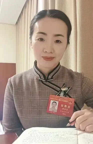 贾艳梅：大力扶持非遗传承人  让非遗···