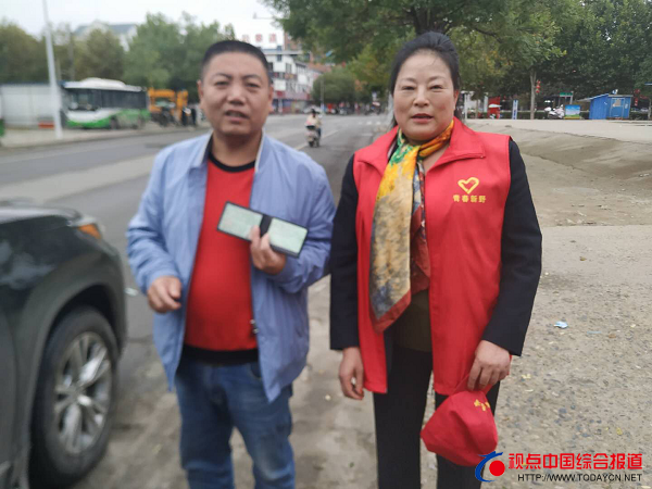 河南：鲜艳的旗帜放光彩