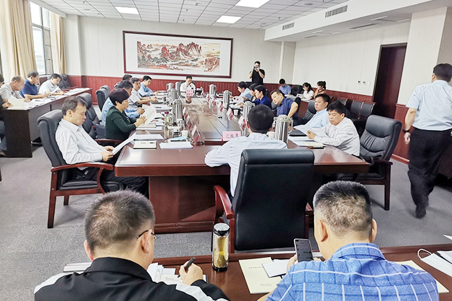 博爱县政府常务扩大会学习新《安全生产···