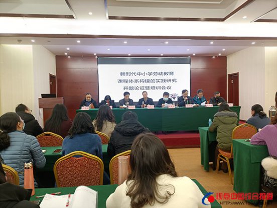 湖北：英山教研室组织参加省市劳动课程···